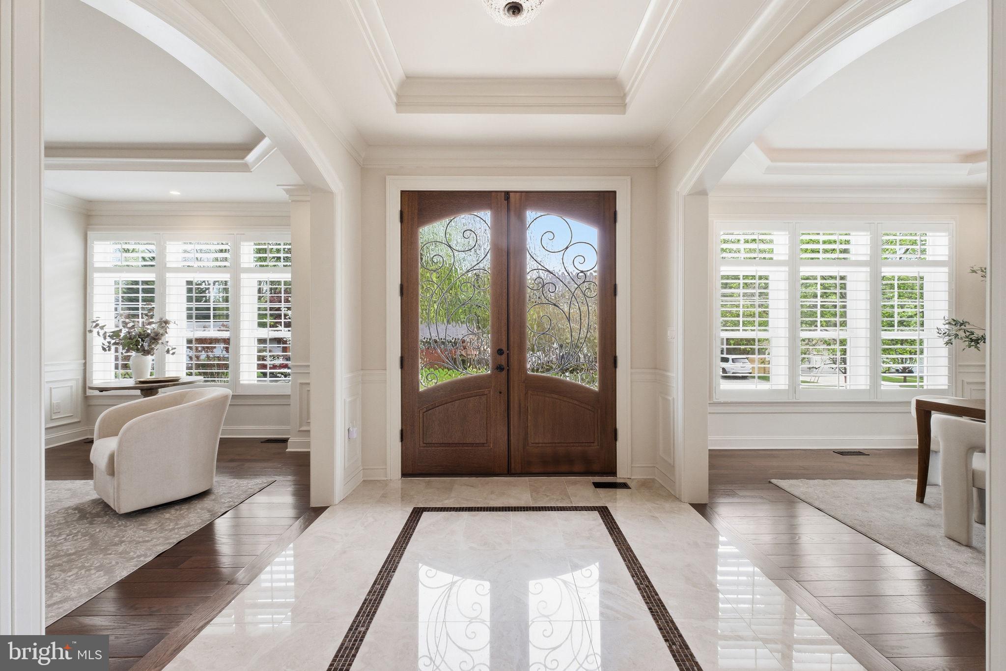 VIENNA WOODS - Residential