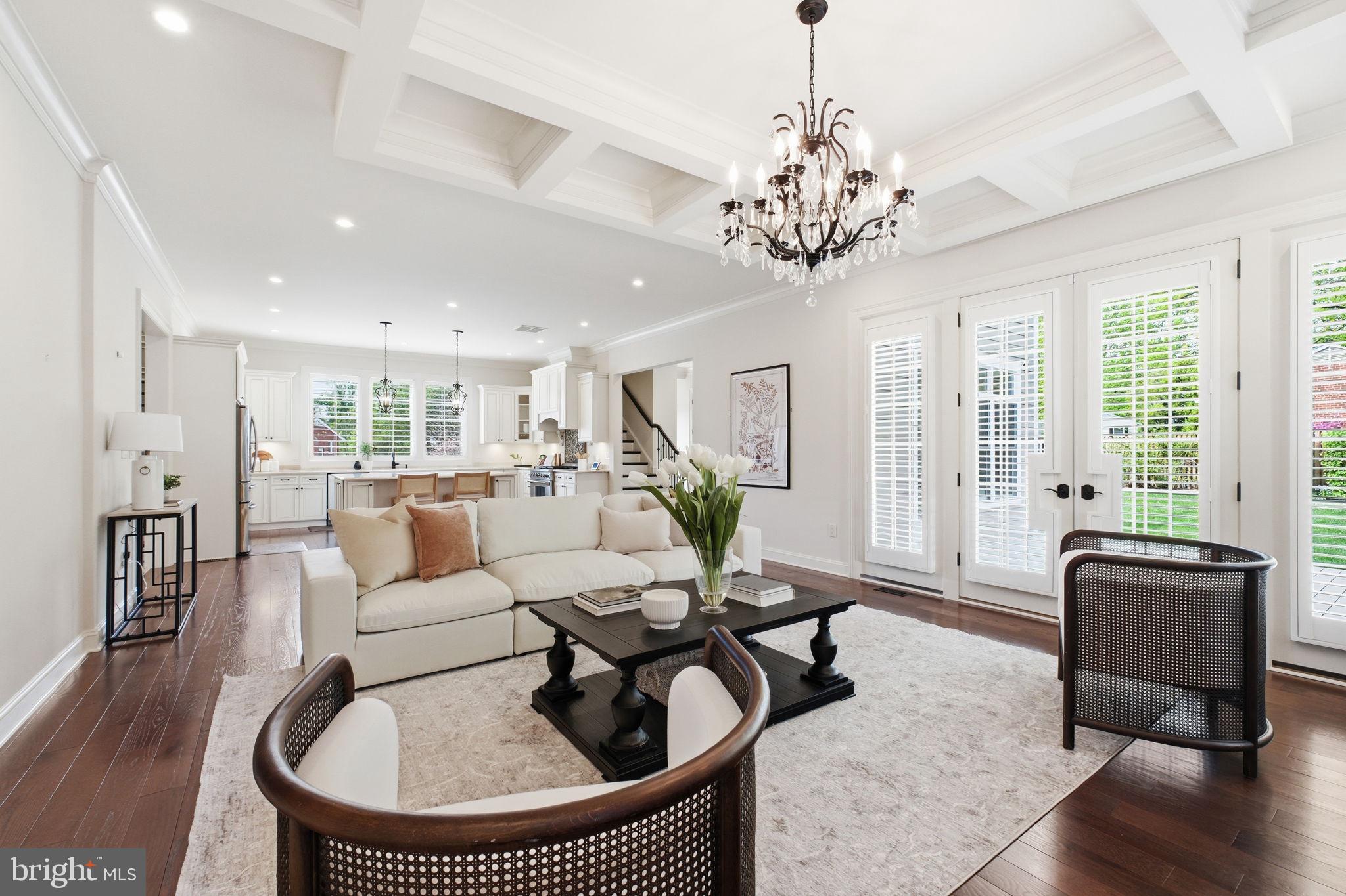 VIENNA WOODS - Residential