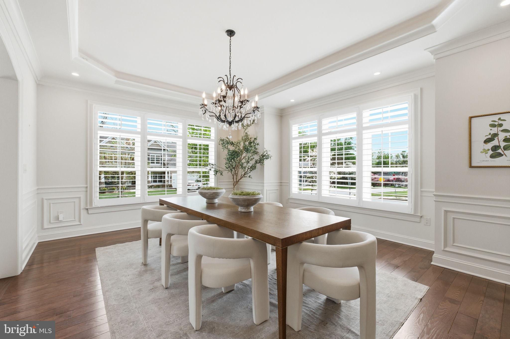 VIENNA WOODS - Residential