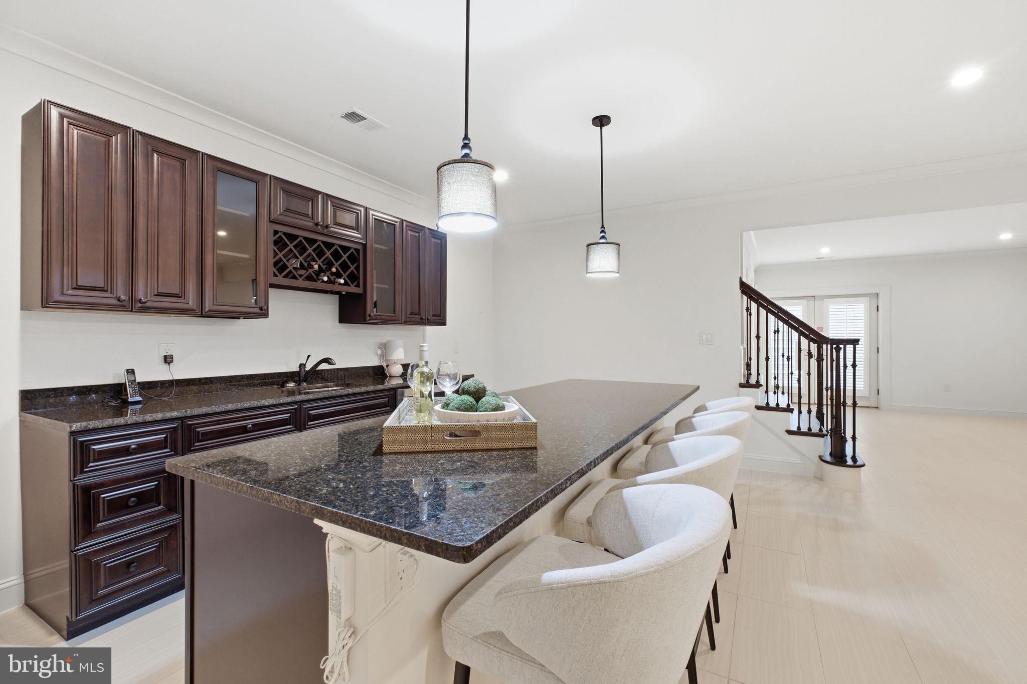 VIENNA WOODS - Residential