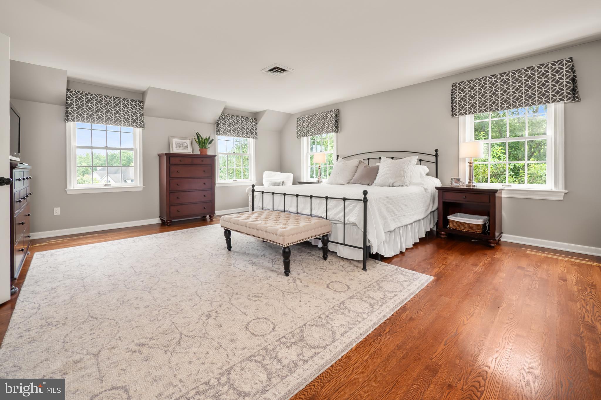 SAUCON VALLEY ESTATE - Residential