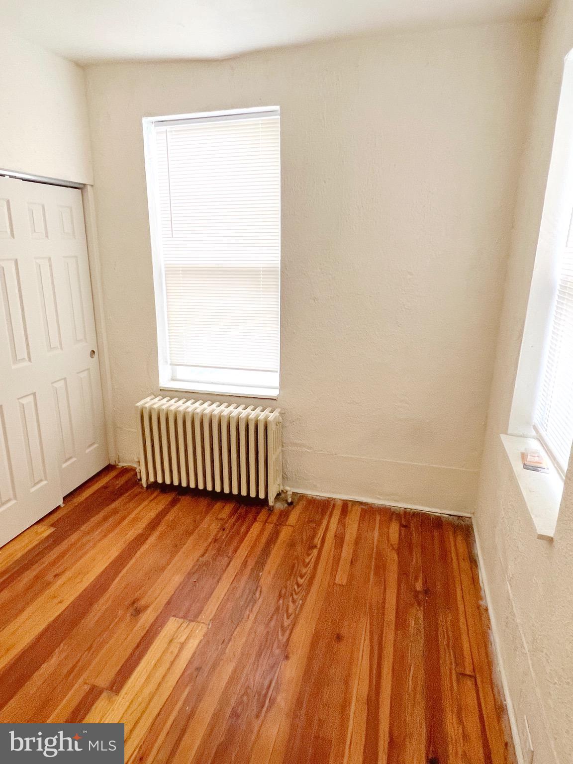 ELMWOOD PARK - Residential