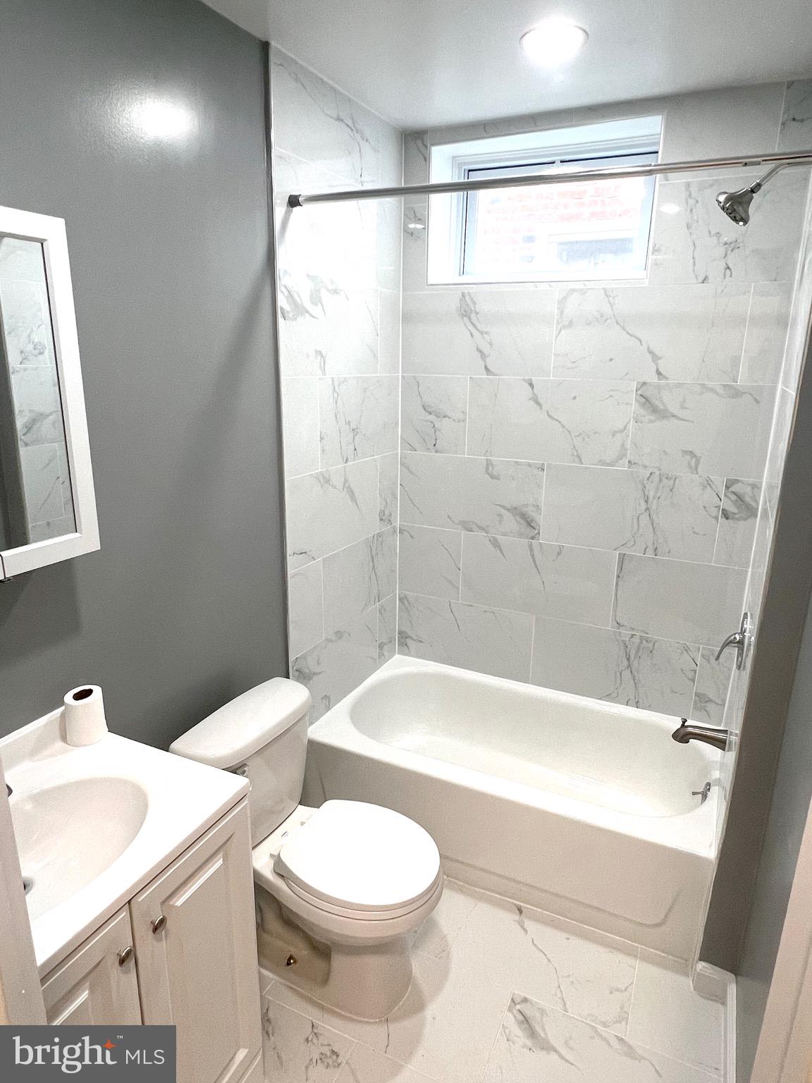 ELMWOOD PARK - Residential