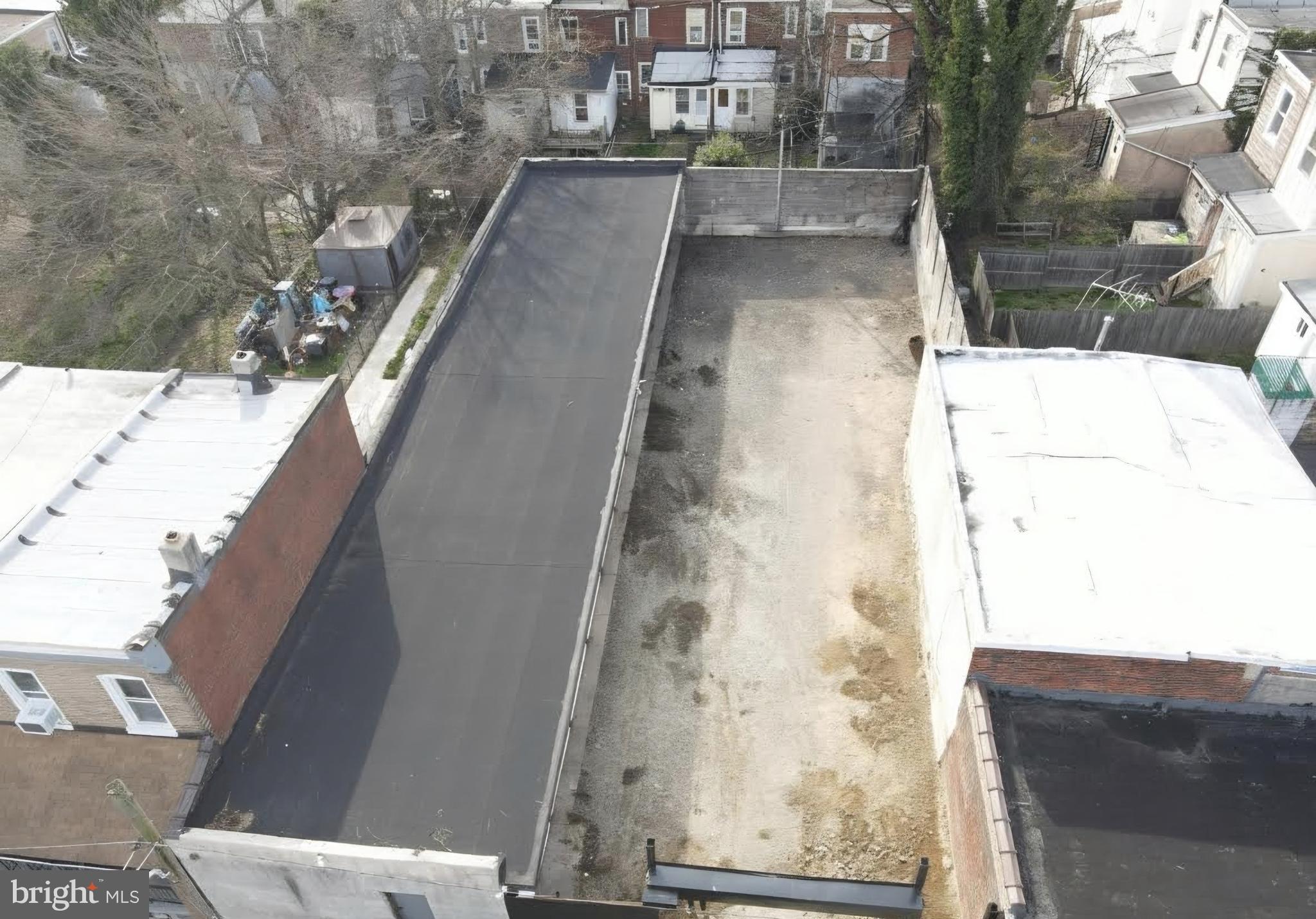 WEST OAK LANE - Land