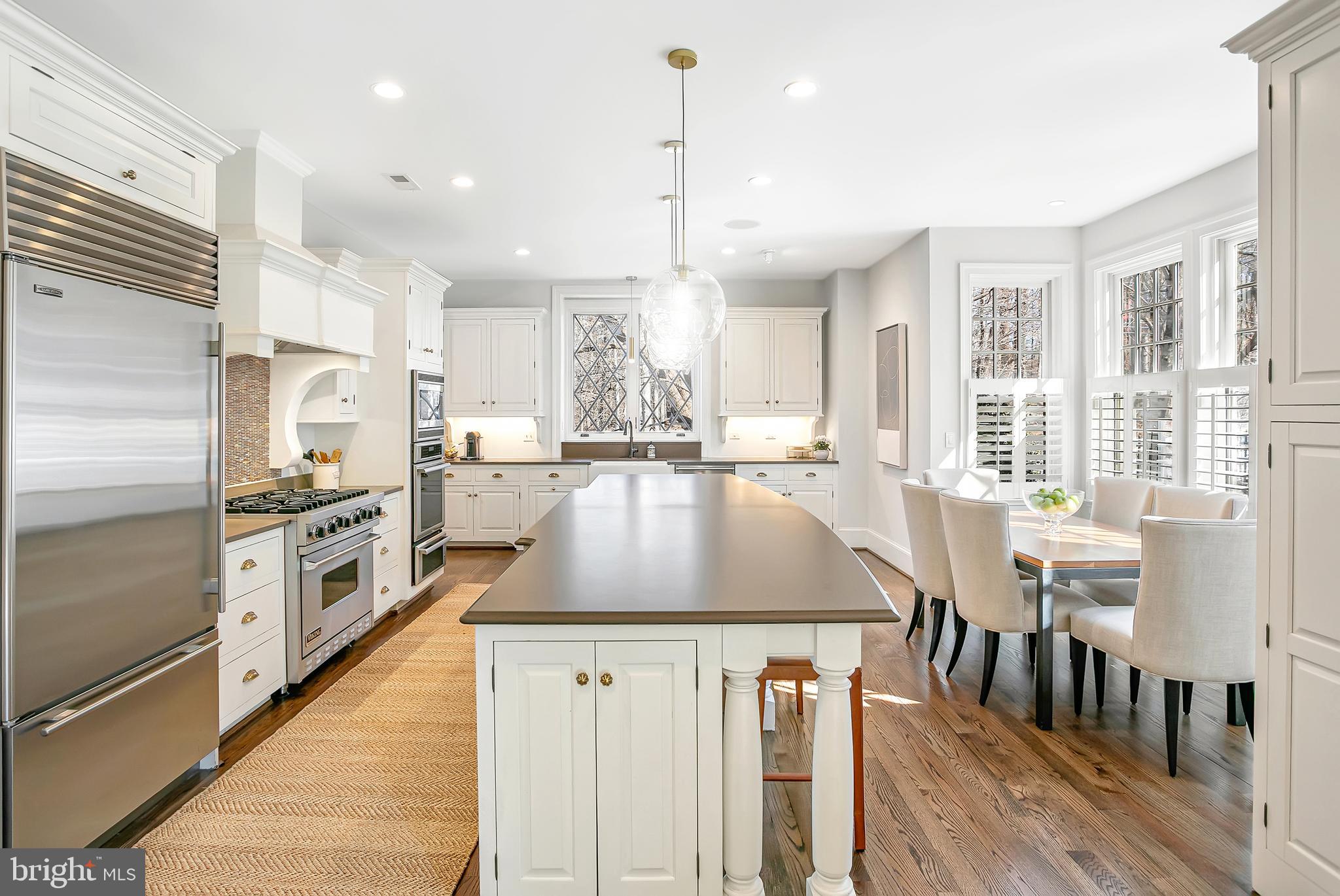 FOREST HILLS - Residential