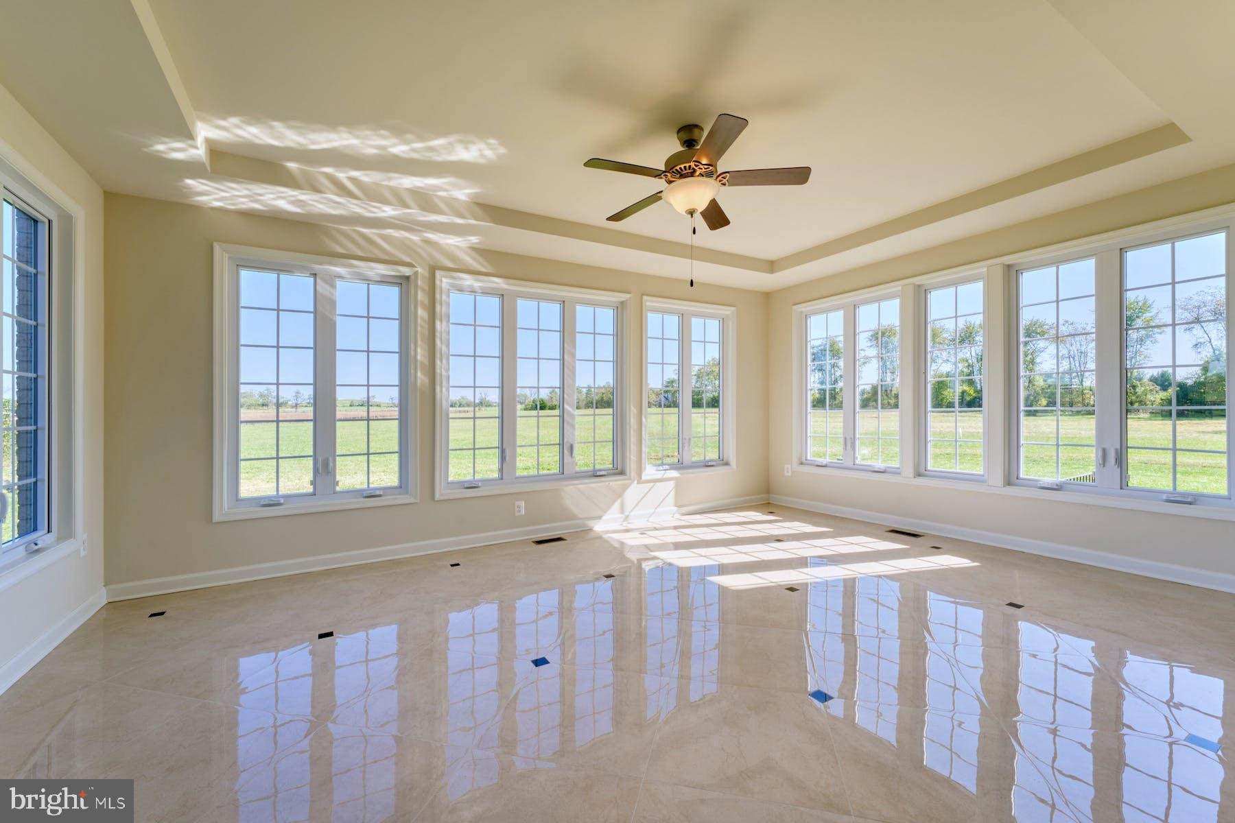 LEE'S CROSSING - Residential