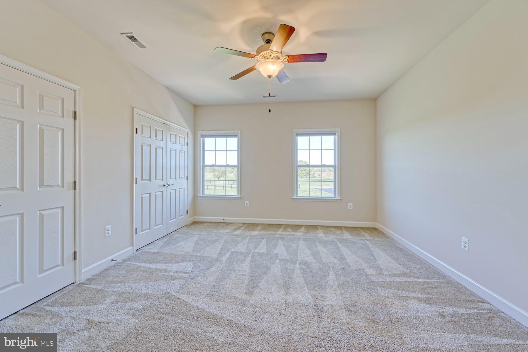 LEE'S CROSSING - Residential