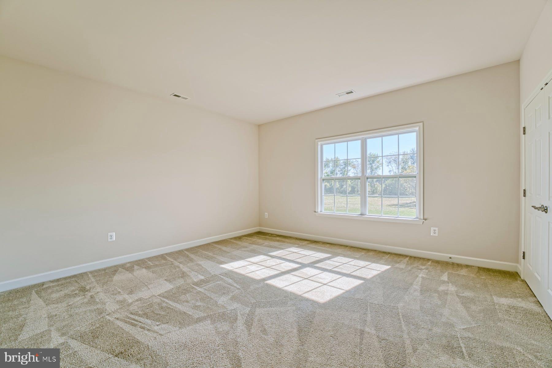 LEE'S CROSSING - Residential