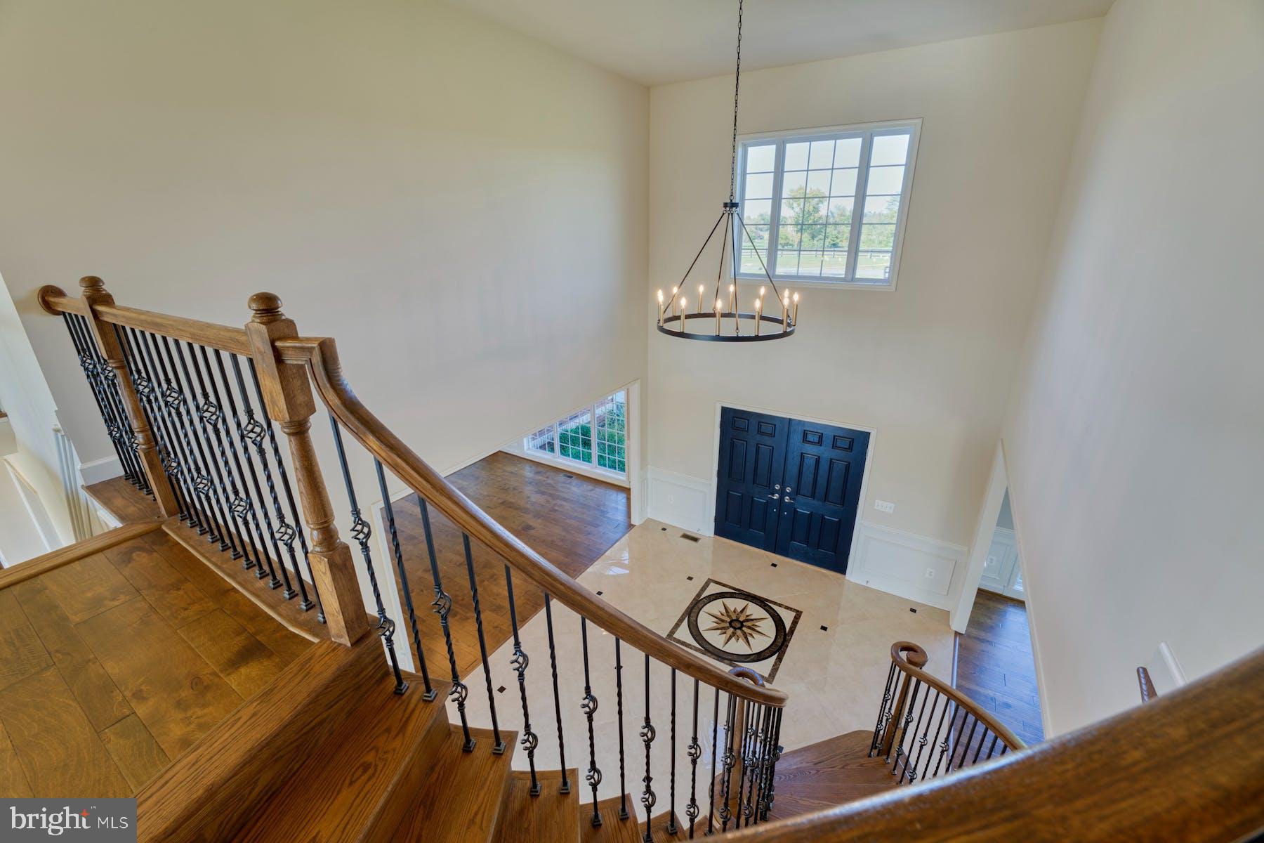 LEE'S CROSSING - Residential