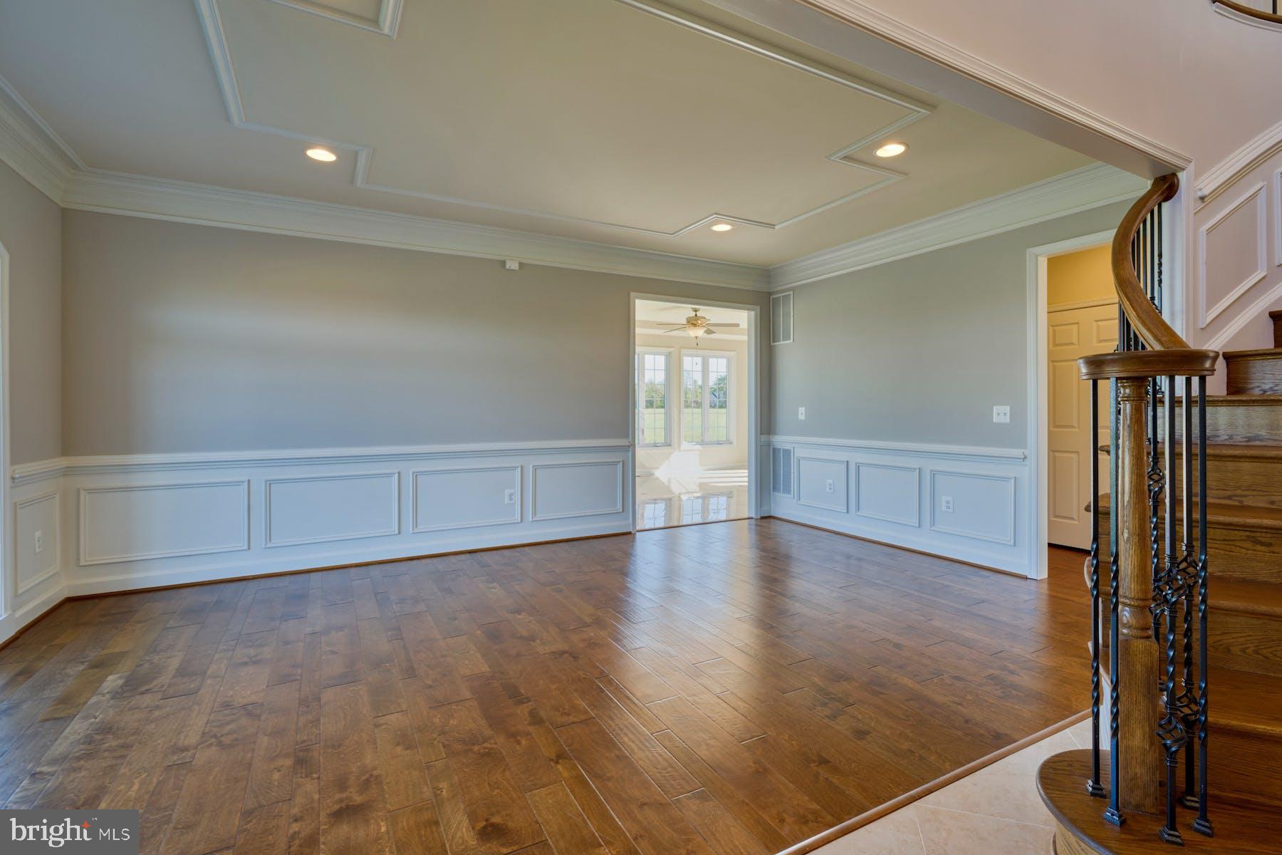 LEE'S CROSSING - Residential