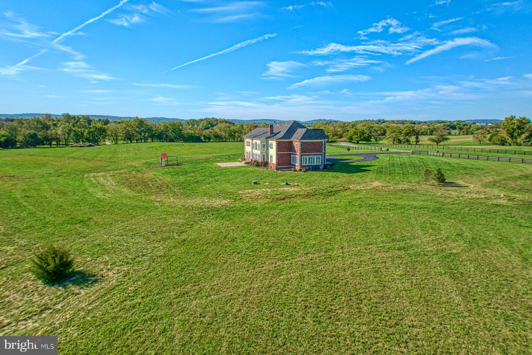 LEE'S CROSSING - Residential