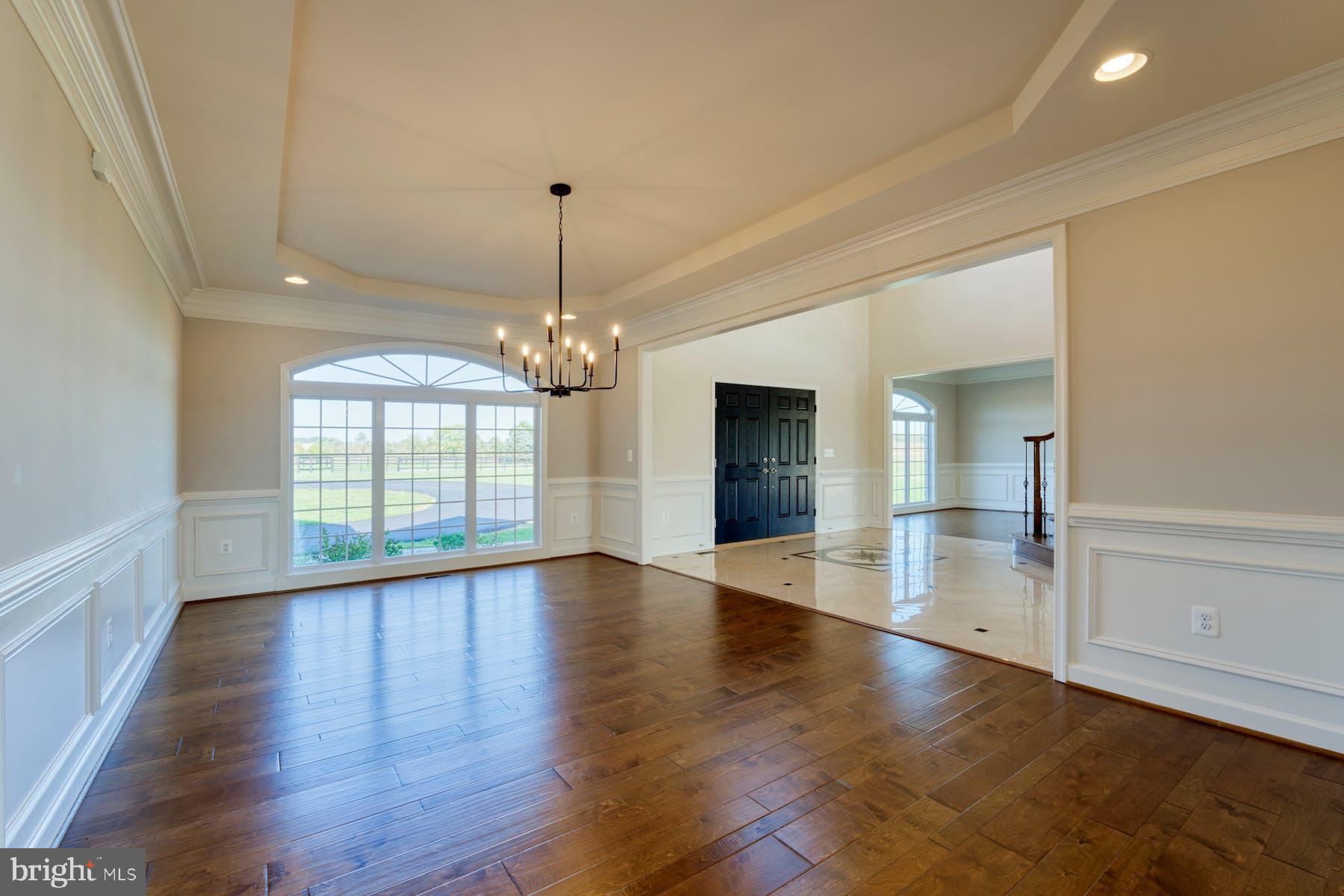 LEE'S CROSSING - Residential