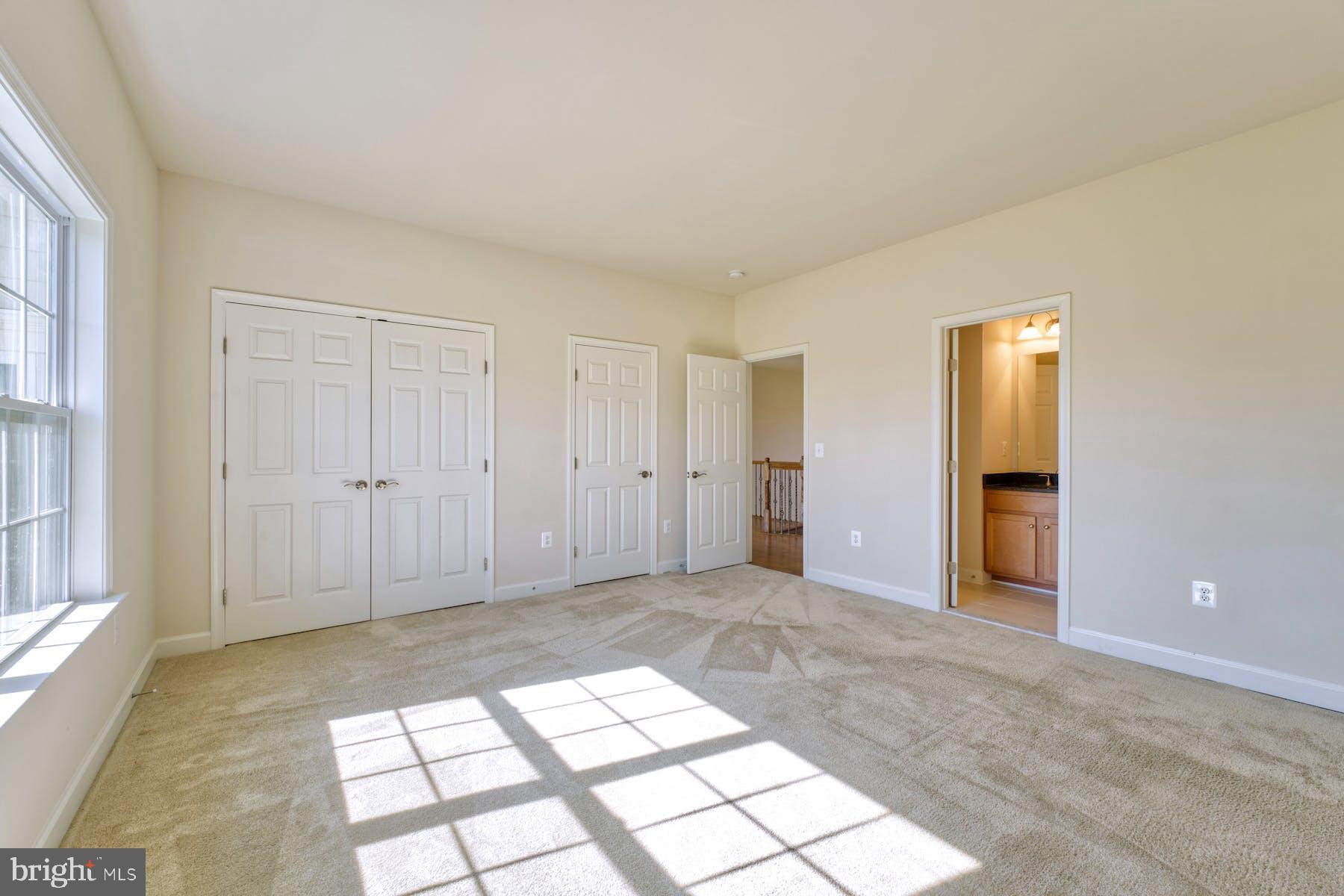 LEE'S CROSSING - Residential