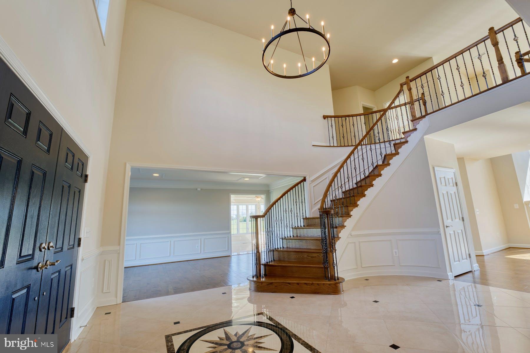 LEE'S CROSSING - Residential