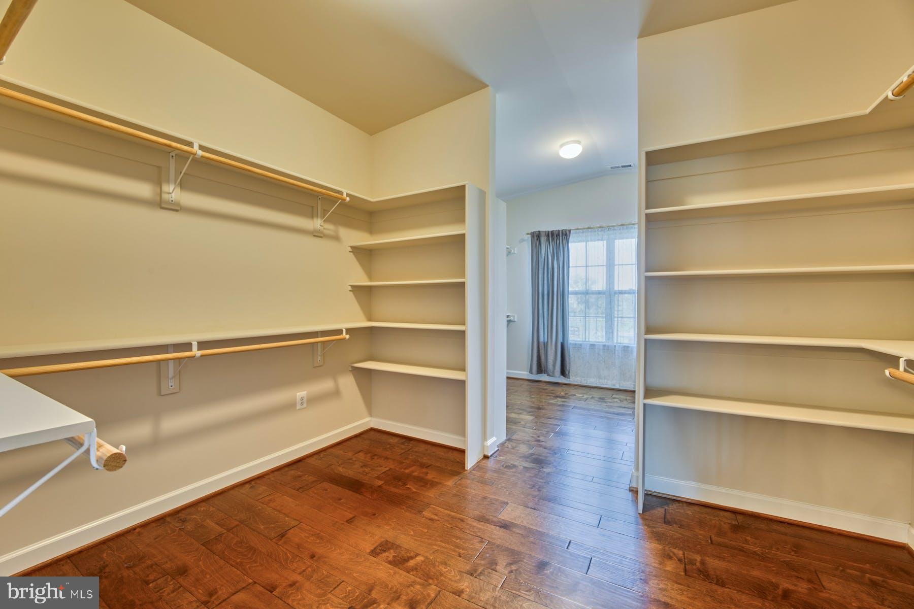 LEE'S CROSSING - Residential