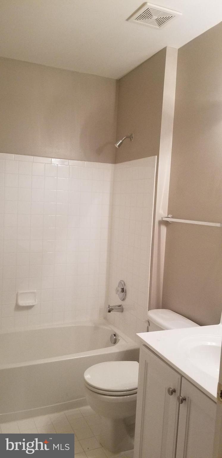 COTON COMMONS - Residential Lease