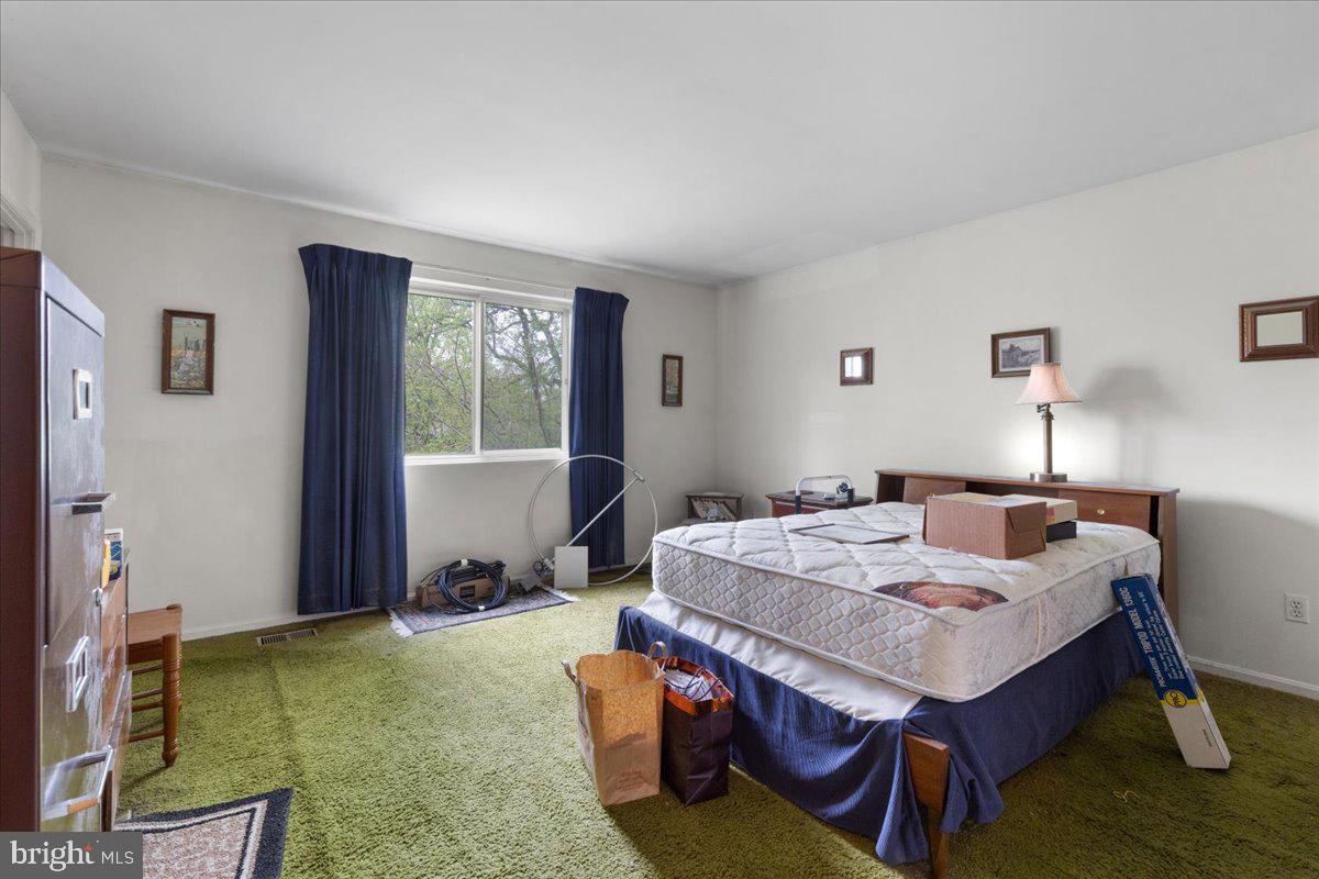 FONT HILL MANOR - Residential