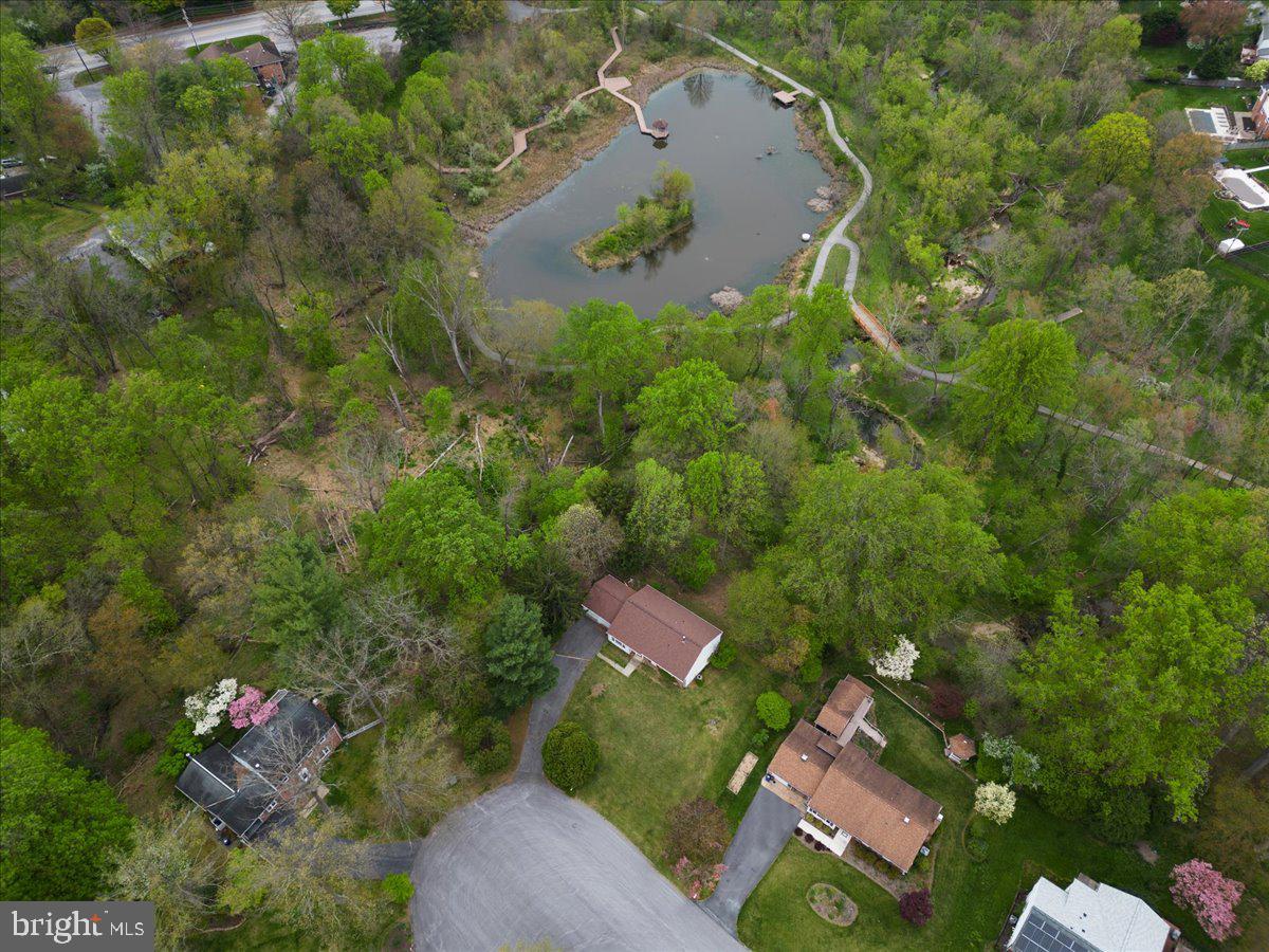FONT HILL MANOR - Residential