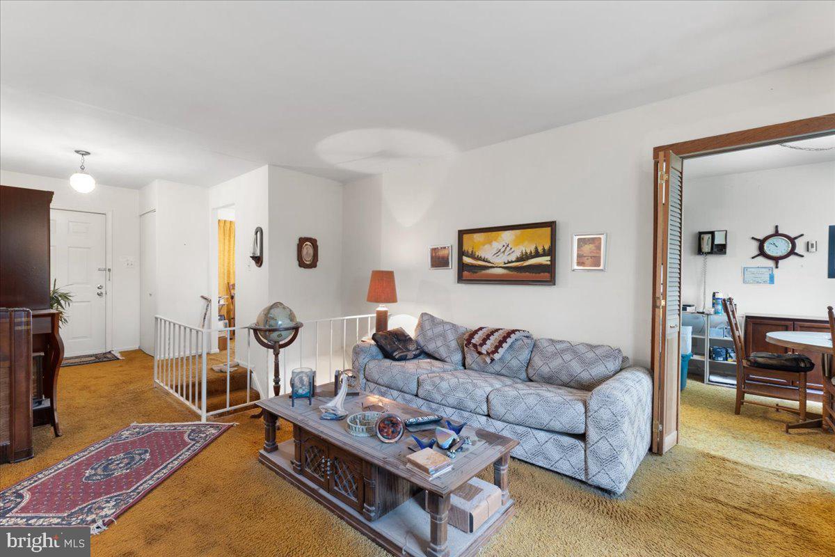 FONT HILL MANOR - Residential