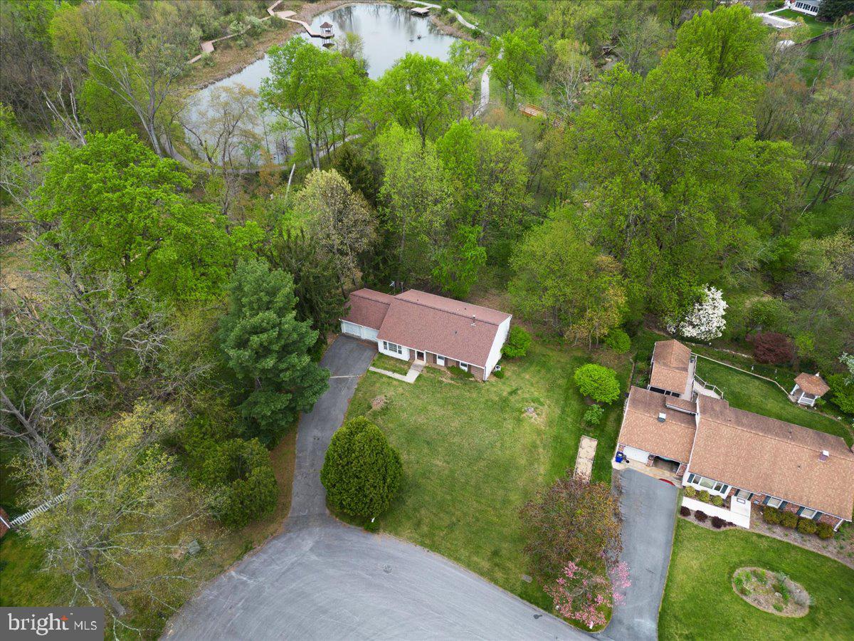 FONT HILL MANOR - Residential