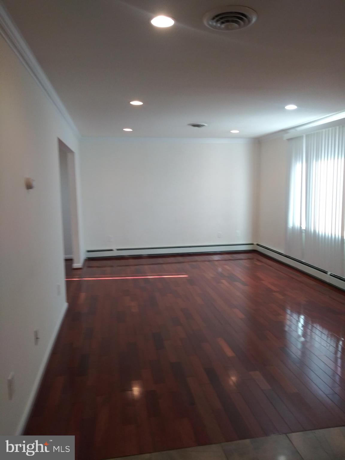 RANDALLSTOWN - Residential