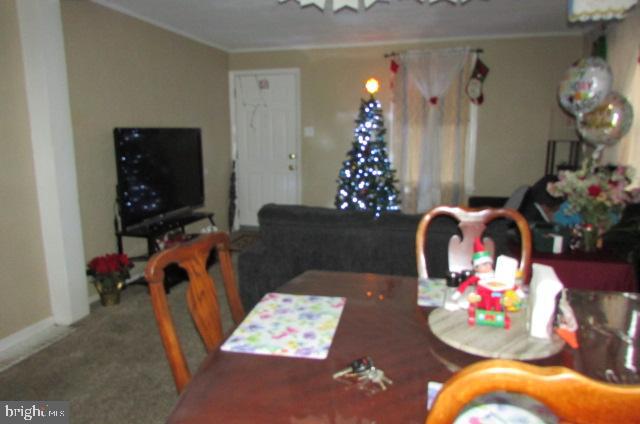 4614 CLARENDON STREET