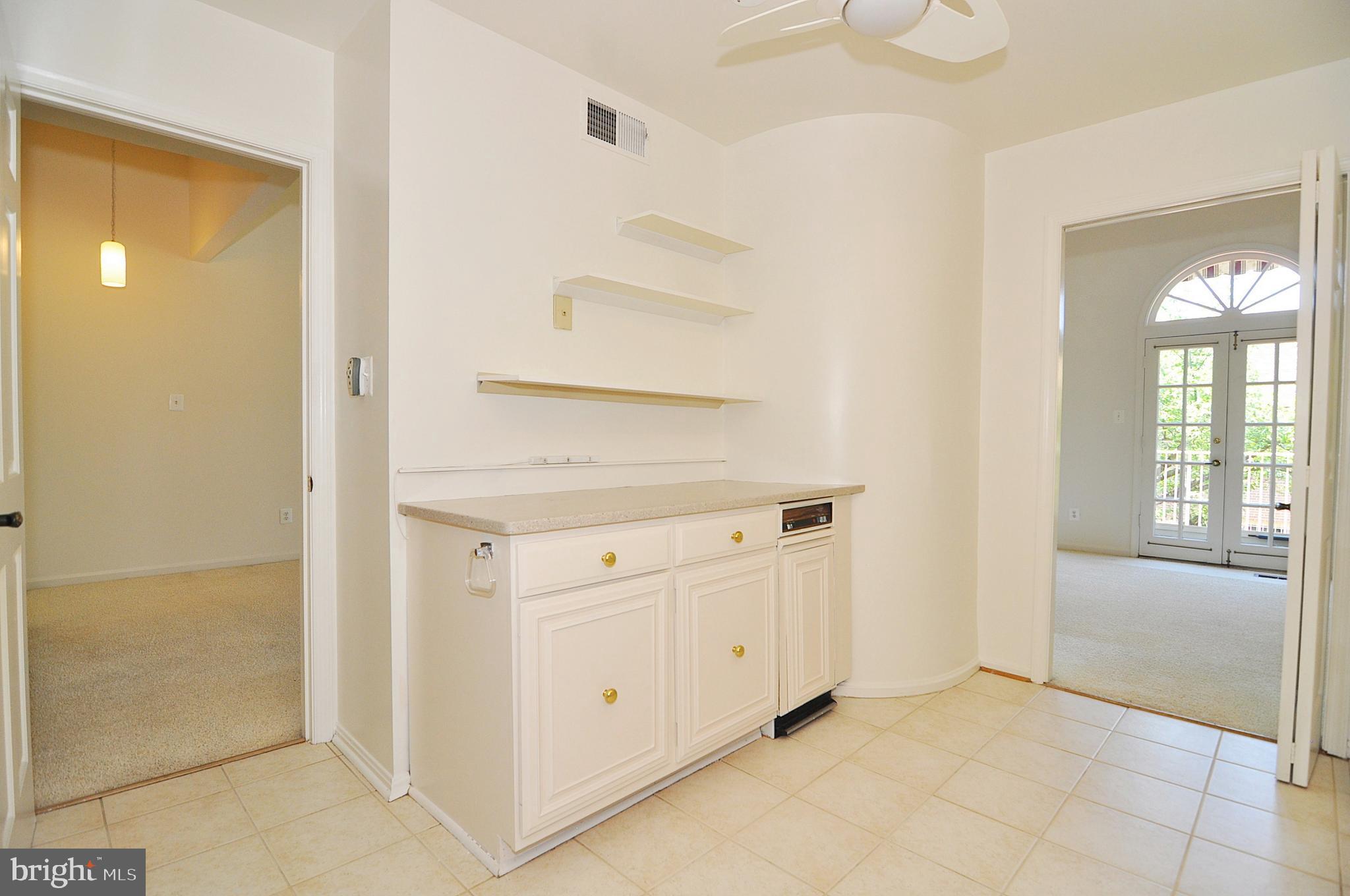 FOREST HILLS COMMONS - Residential