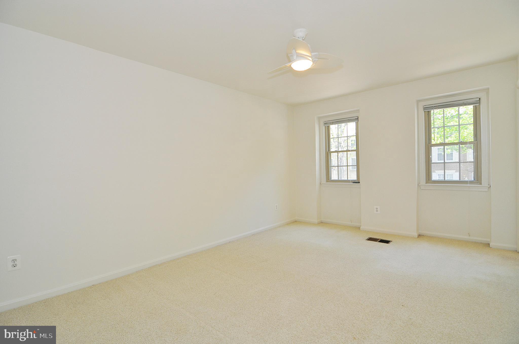 FOREST HILLS COMMONS - Residential