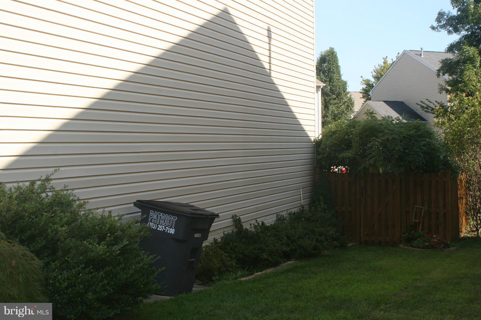 THE VILLAGES AT BRISTOL - Residential Lease