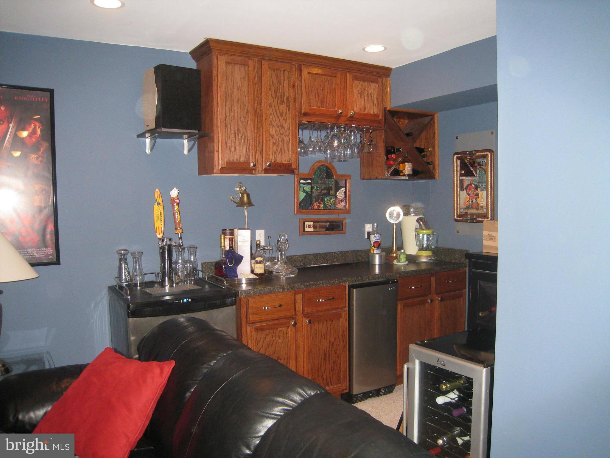 THE VILLAGES AT BRISTOL - Residential Lease