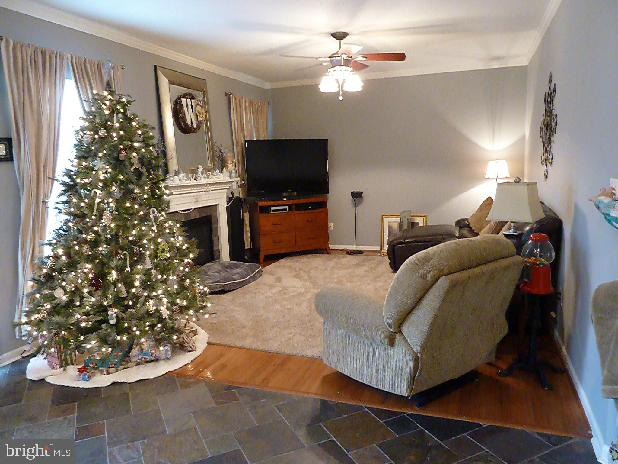 THE VILLAGES AT BRISTOL - Residential Lease