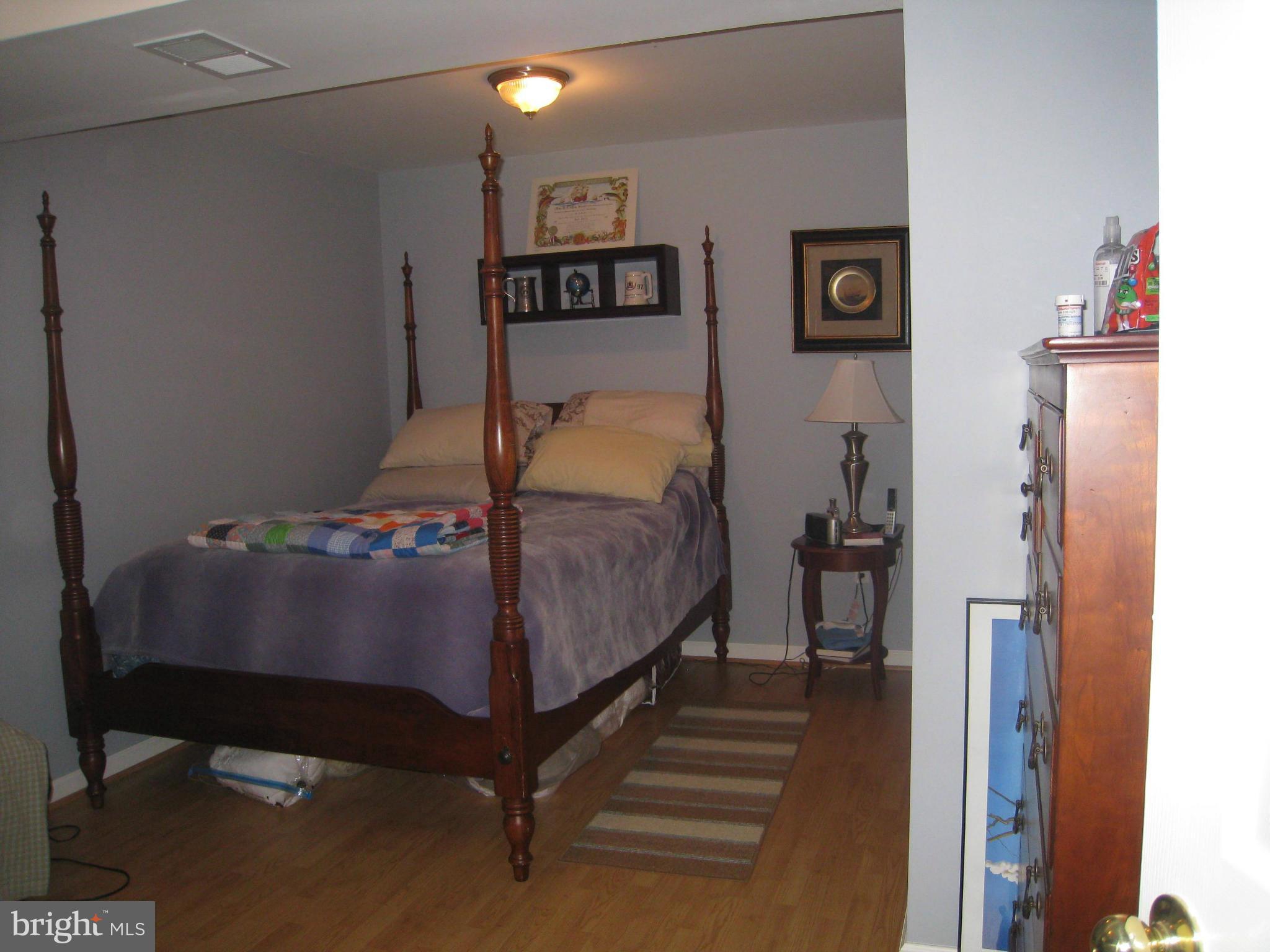 THE VILLAGES AT BRISTOL - Residential Lease