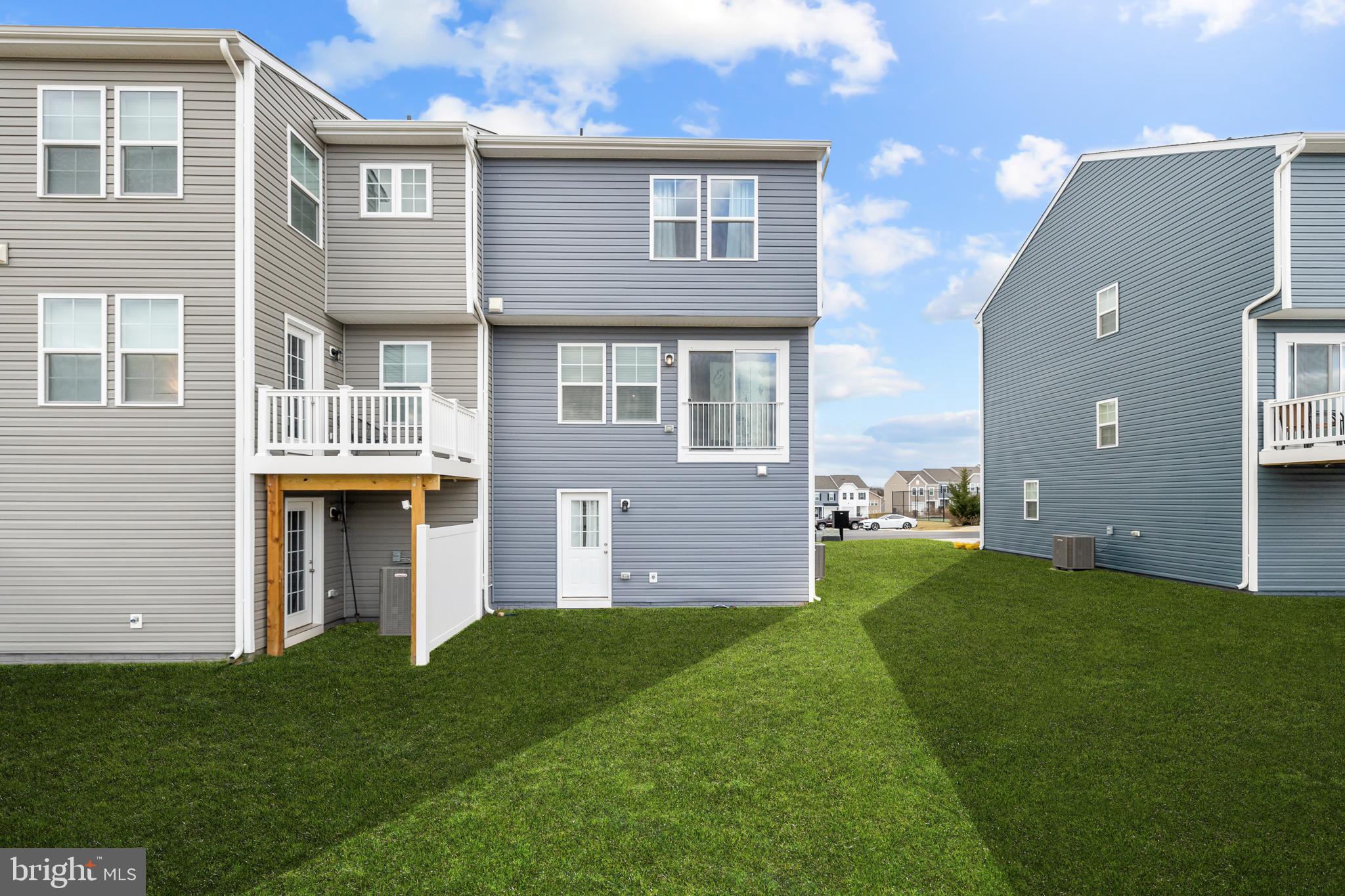 RIVERSIDE - Residential