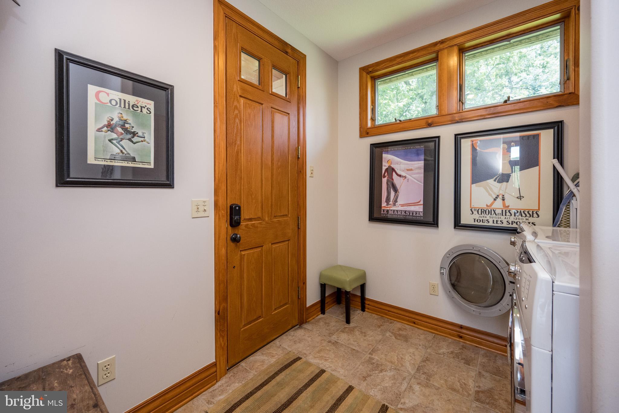 WALTONS LANDING - Residential