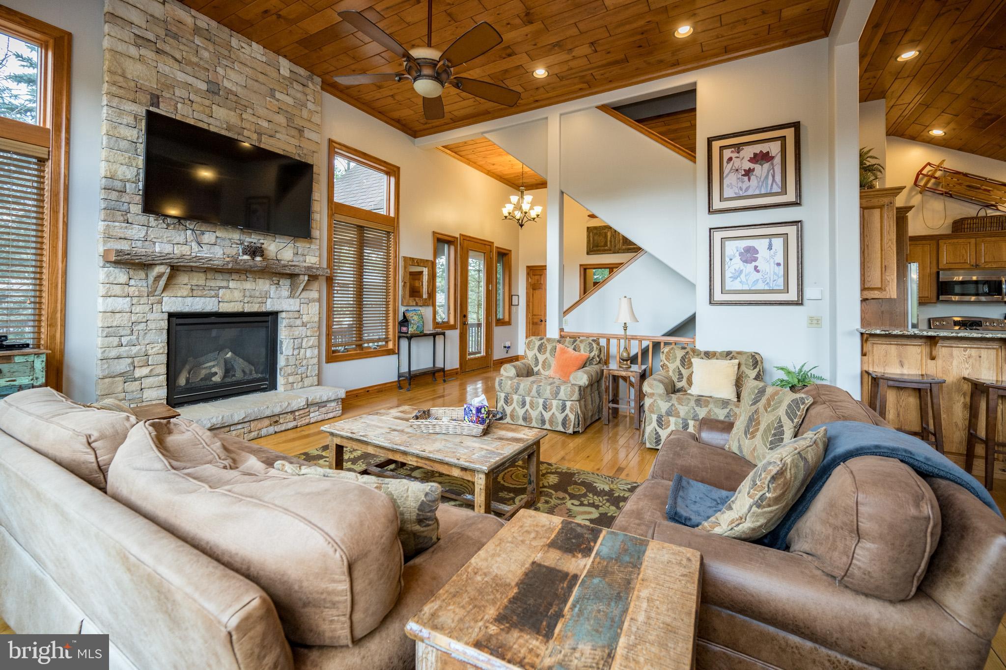 WALTONS LANDING - Residential