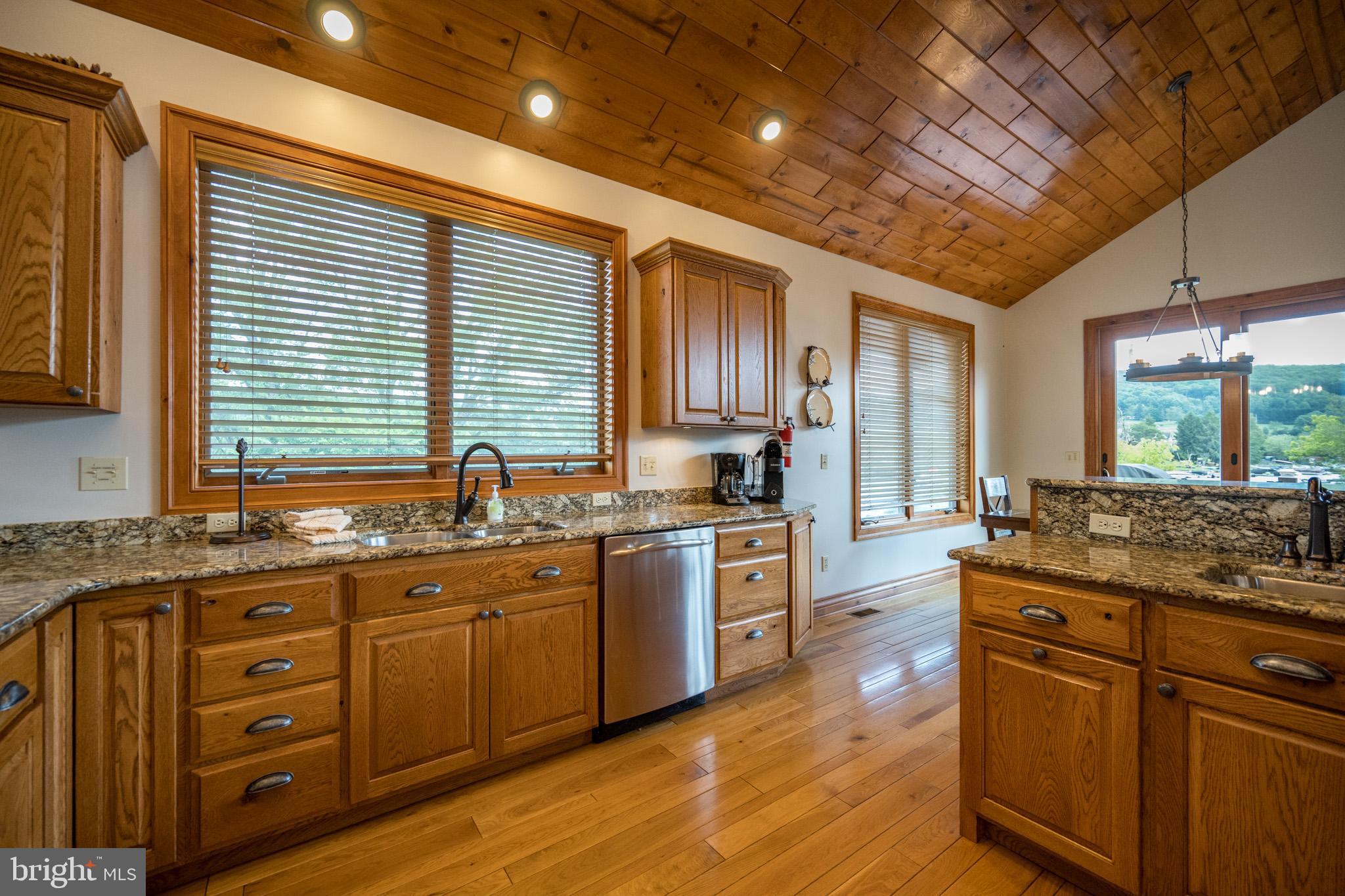 WALTONS LANDING - Residential