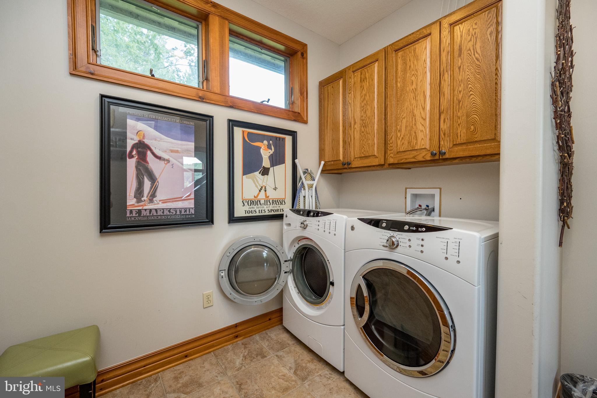 WALTONS LANDING - Residential