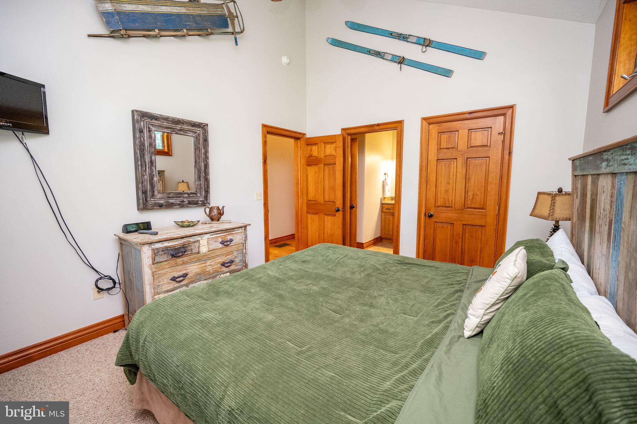 WALTONS LANDING - Residential