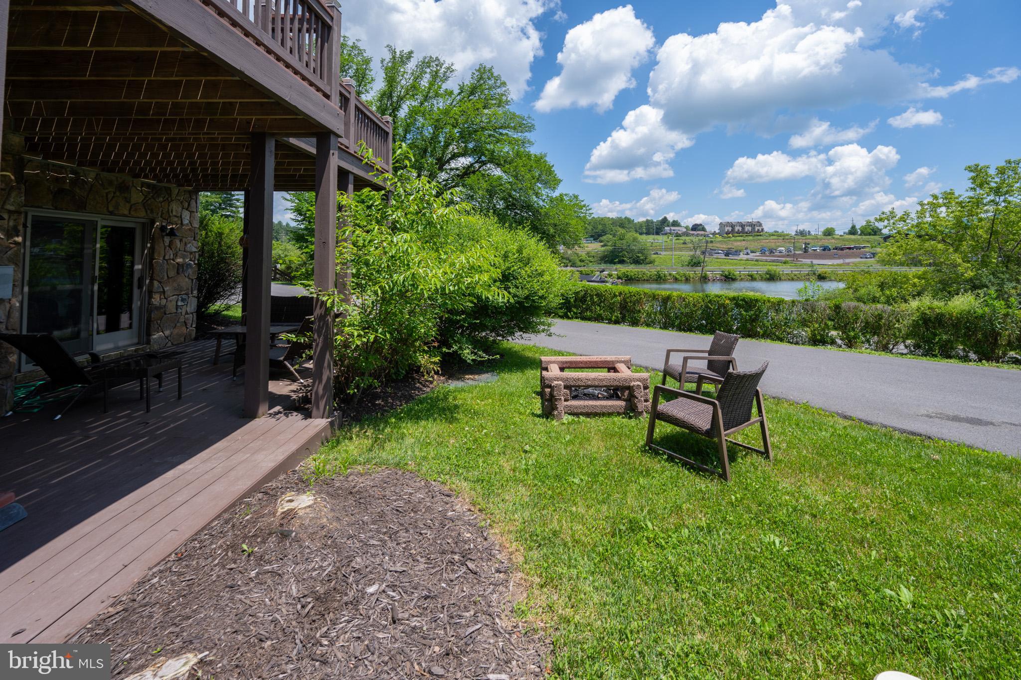 WALTONS LANDING - Residential