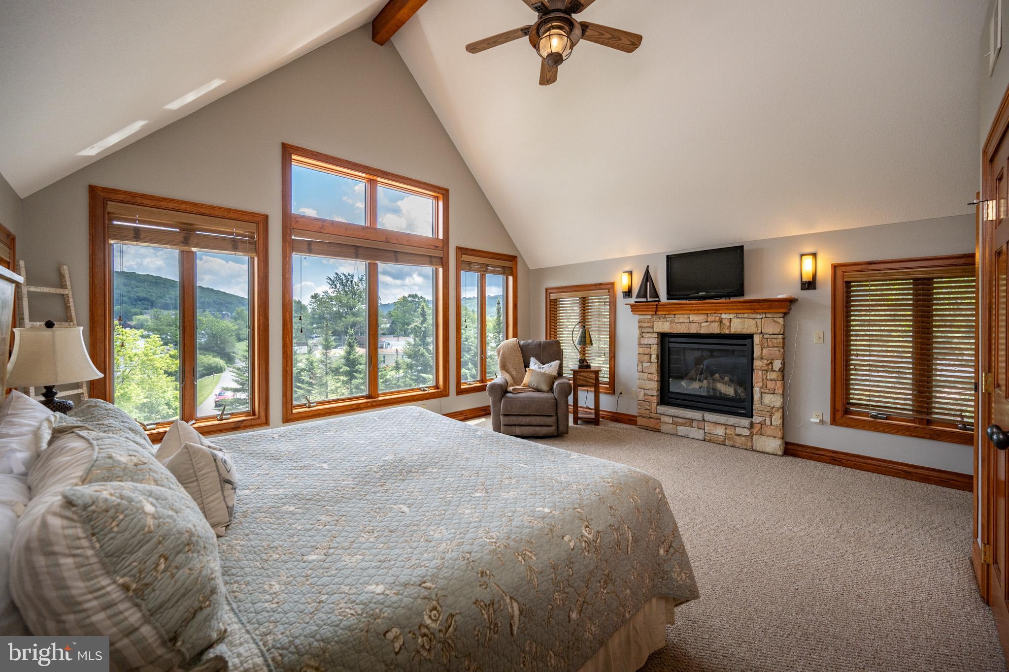 WALTONS LANDING - Residential