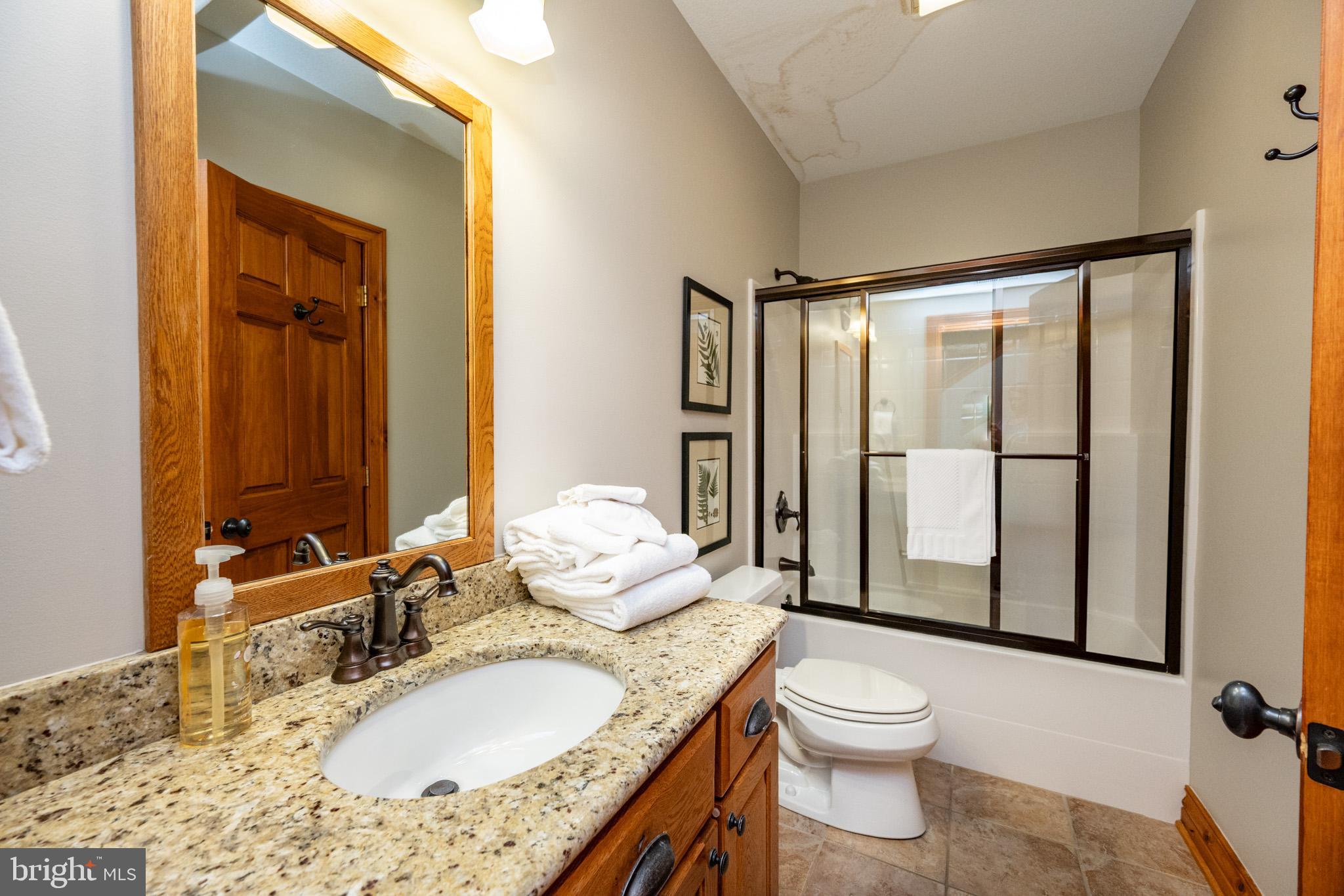 WALTONS LANDING - Residential