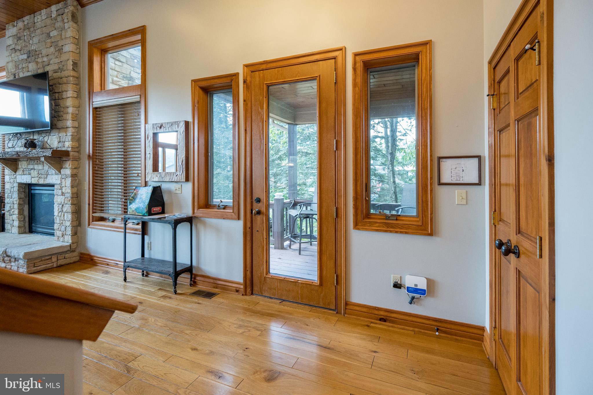 WALTONS LANDING - Residential