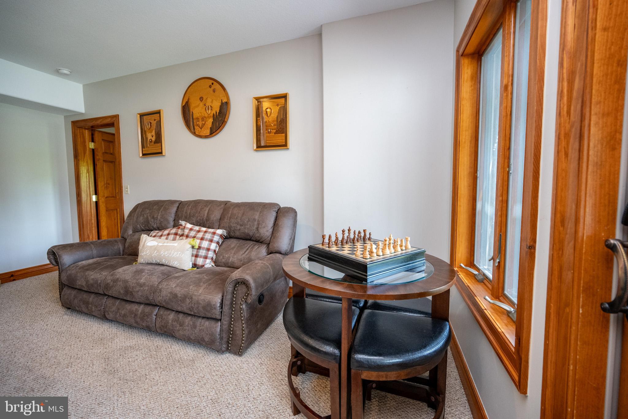 WALTONS LANDING - Residential