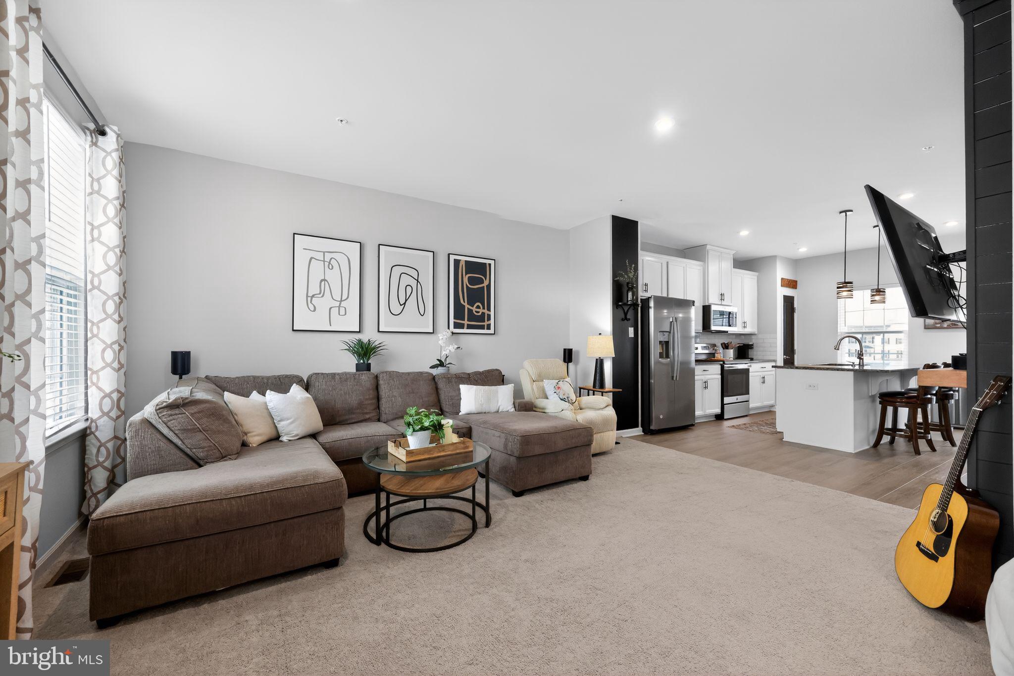 DUBLIN CROSSING - Residential