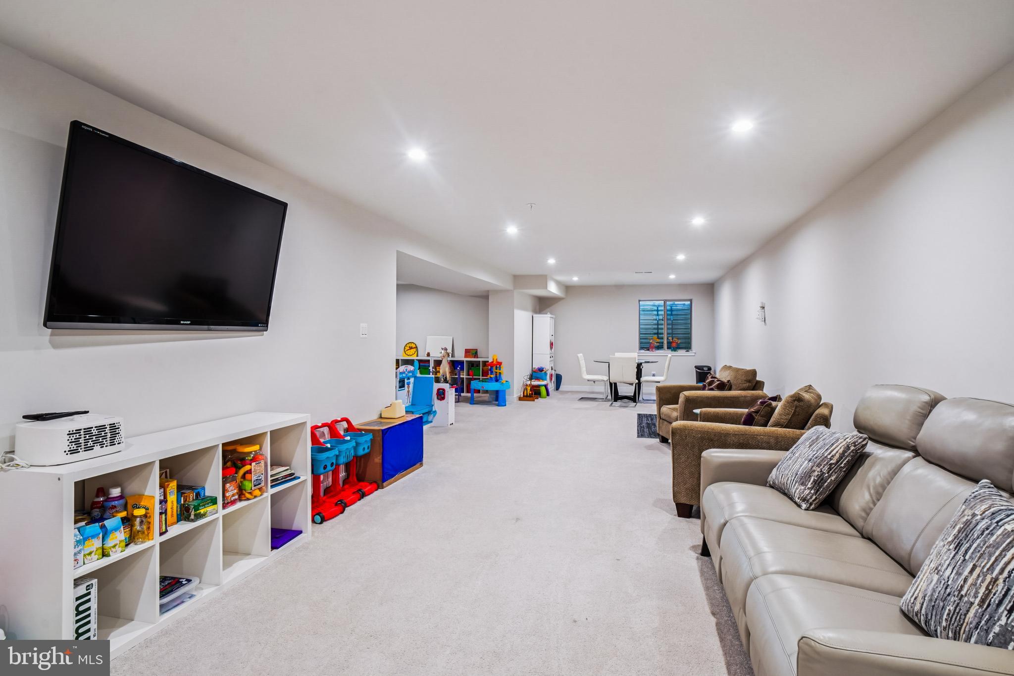 HARRINGTON TERRACE - Residential