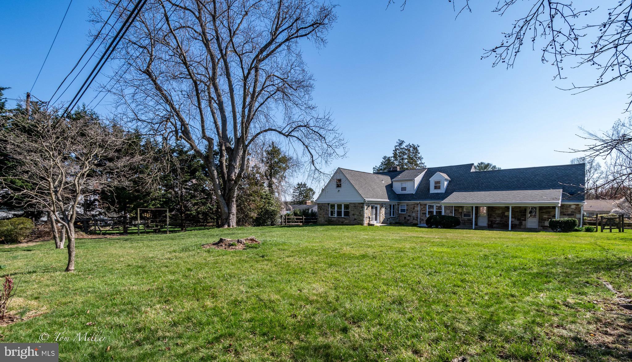 HAMPTON VILLAGE - Residential