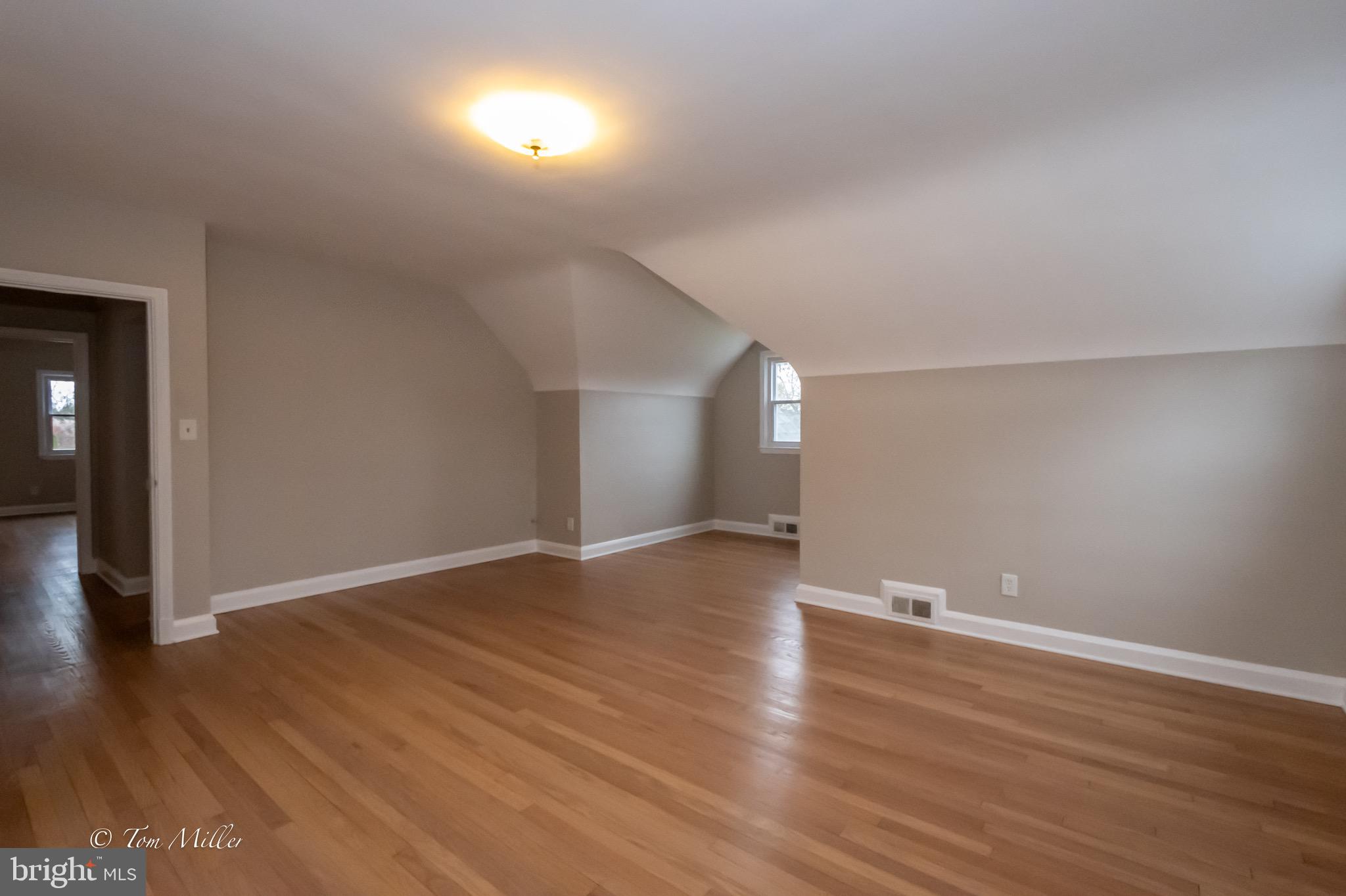 HAMPTON VILLAGE - Residential