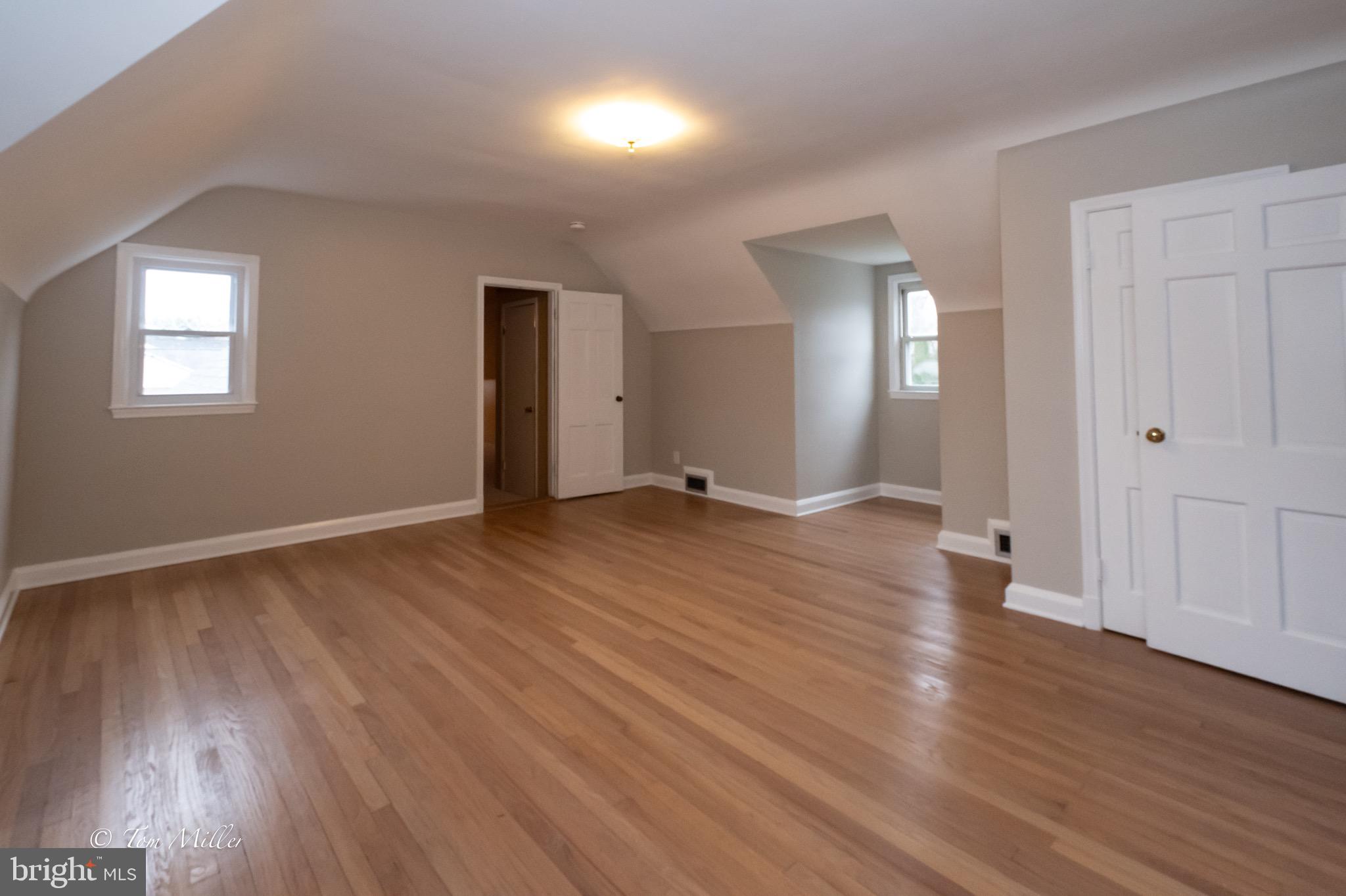 HAMPTON VILLAGE - Residential