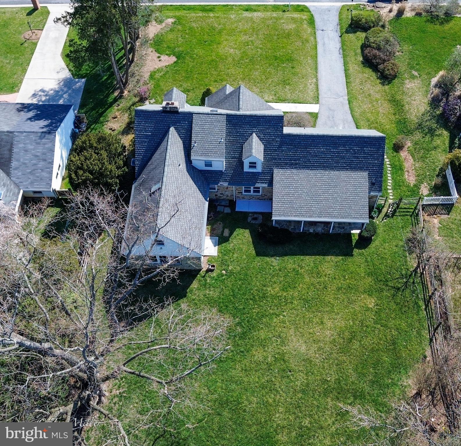 HAMPTON VILLAGE - Residential