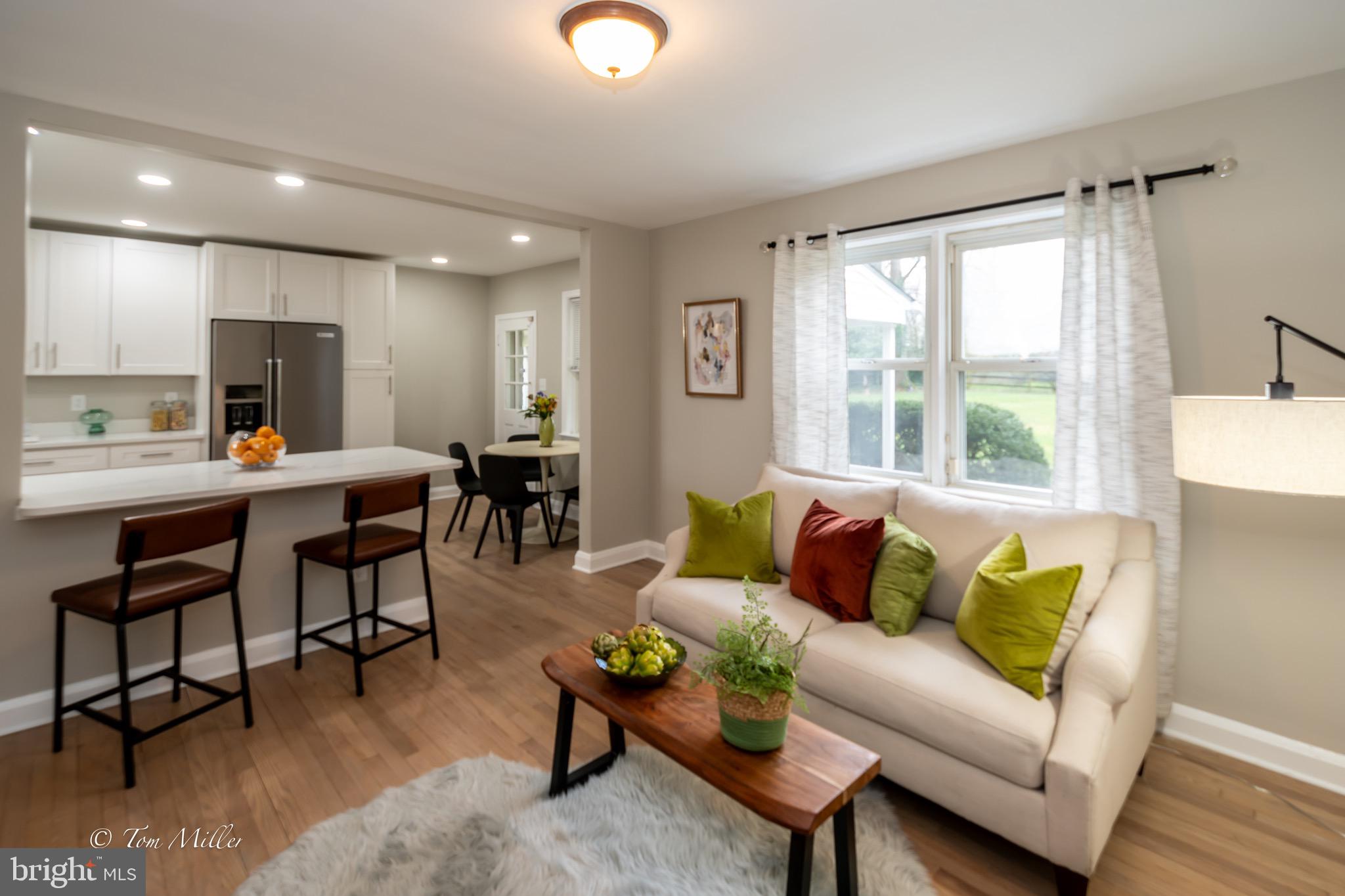 HAMPTON VILLAGE - Residential